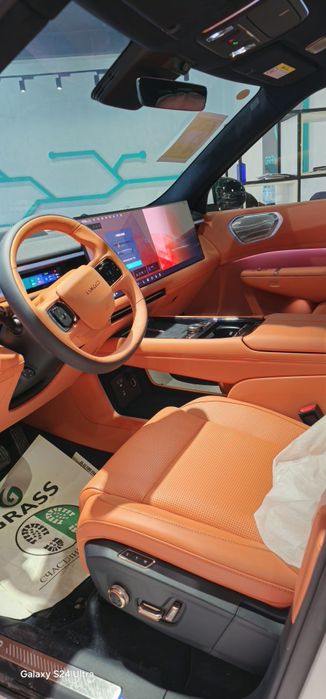 Lynk CO 900 Full version