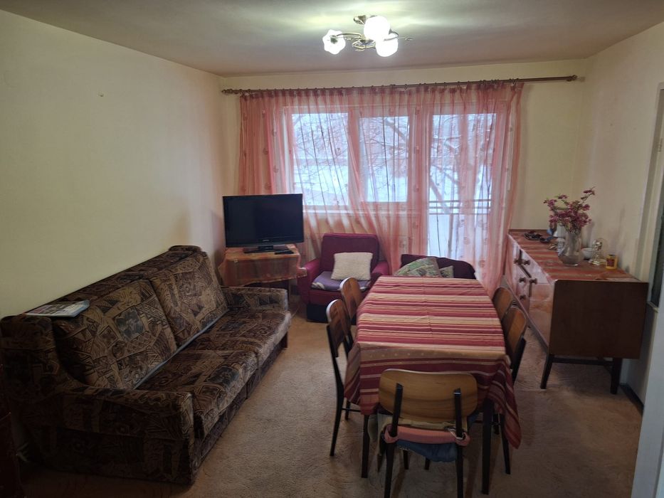 Inchiriez apartament 3 cam et1 Praporgescu malul Muresului