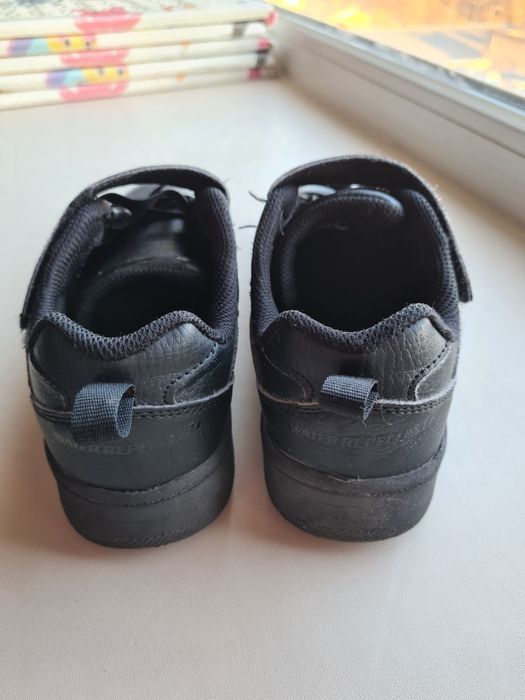 продам  кеды Skechers