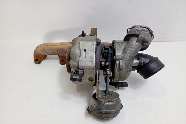 Turbina turbosuflanta 03g253016h Skoda Superb a 2-a generatie seria