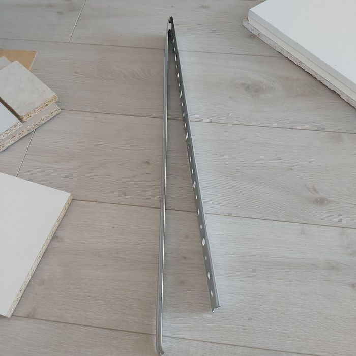 Крепления для навесных шкафов