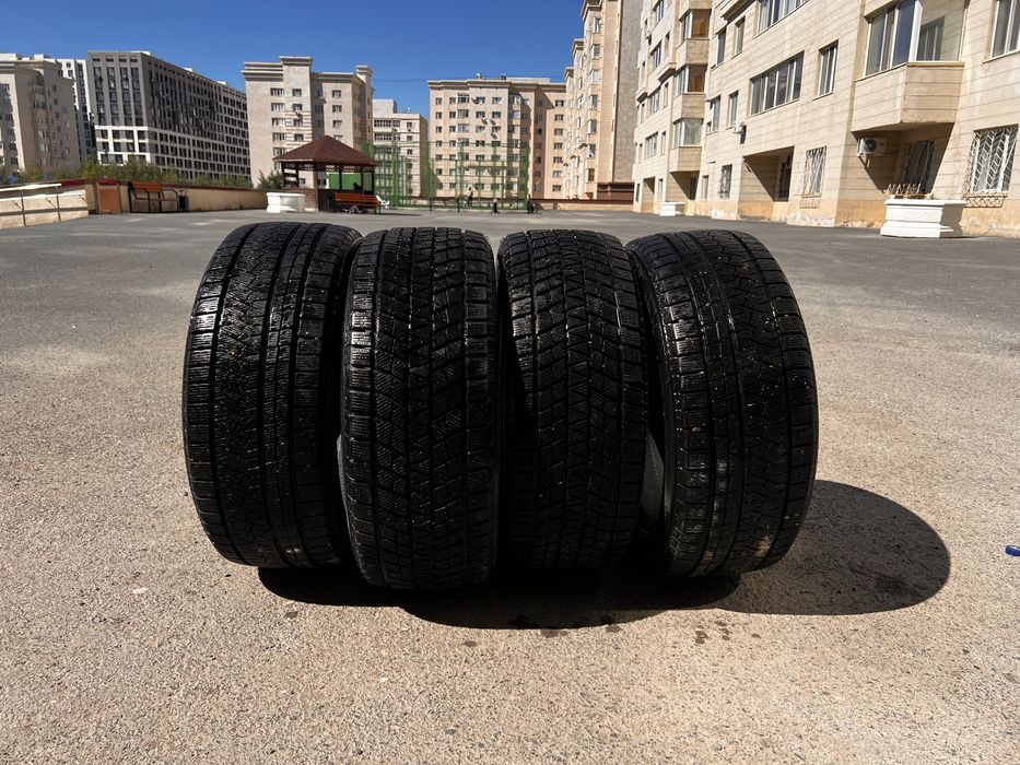 Зимние шины 235/45 R18