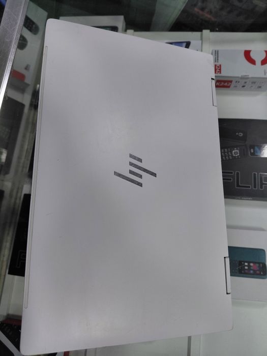 Hp envy ryzen 5 premium