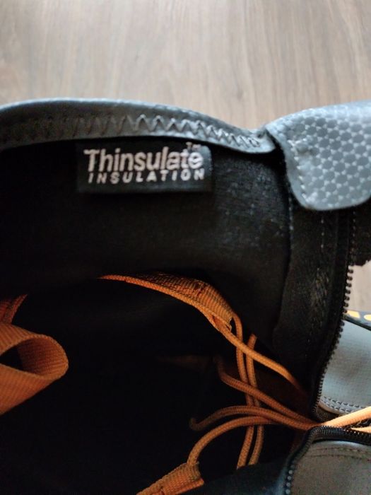 Ботинки для беговых лыж.