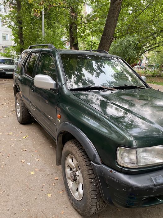опель фронтера 1999 года