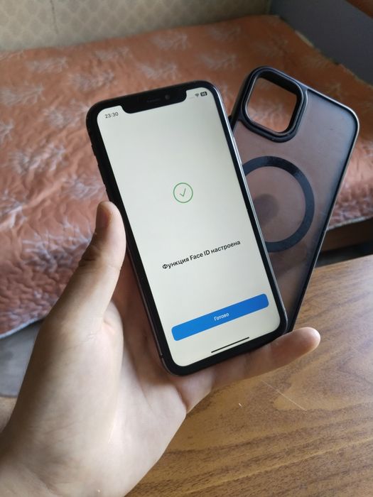 Продам iPhone 11/64/100