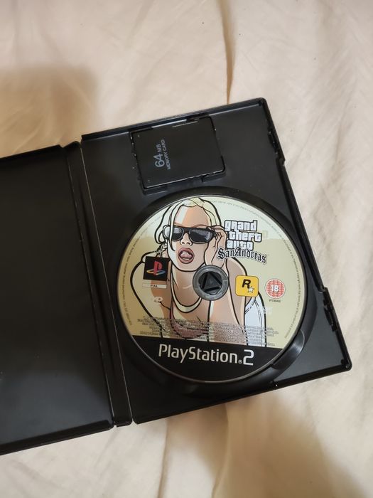 Vând joc PlayStation 2