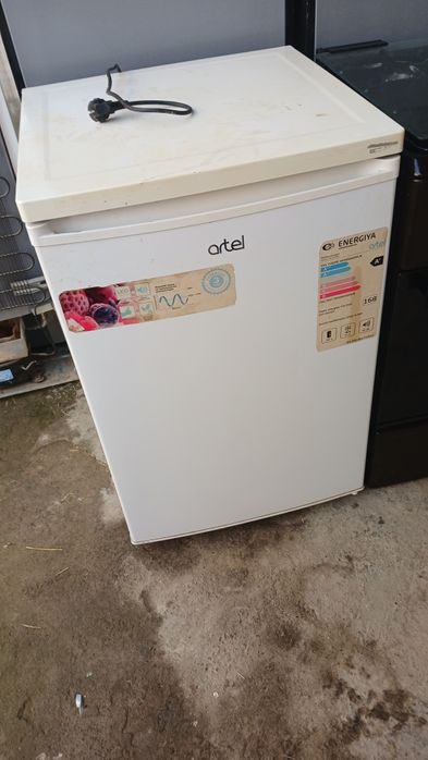 Прадается холодильник