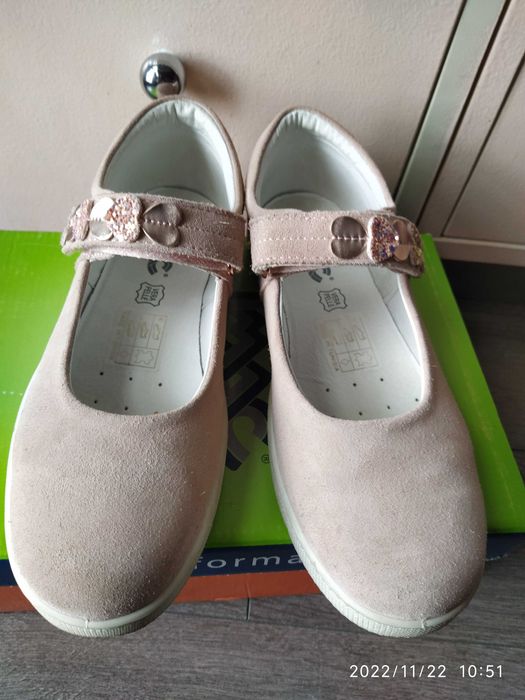 Кожени гуменки и кецове Vans Кожени розови балеринки iMac