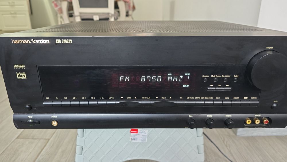 Receiver Amplituner 5.1Harman Kardon AVR 300 RDS