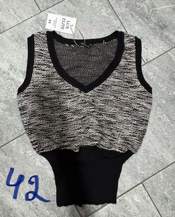 Продам женские кофты
