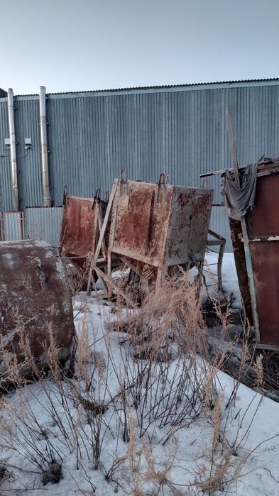 Продам 2 бадьи ,бетон