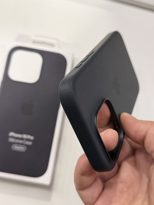 Оригинален калъф и протектор за iphone 16 pro