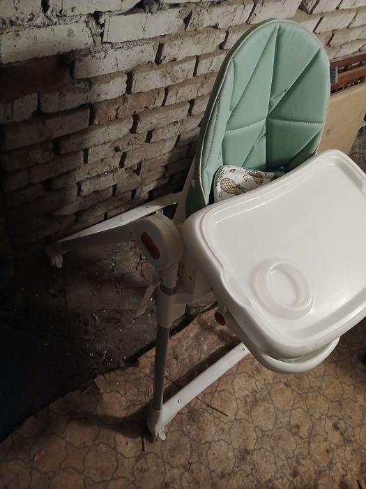 Продаю детский стол