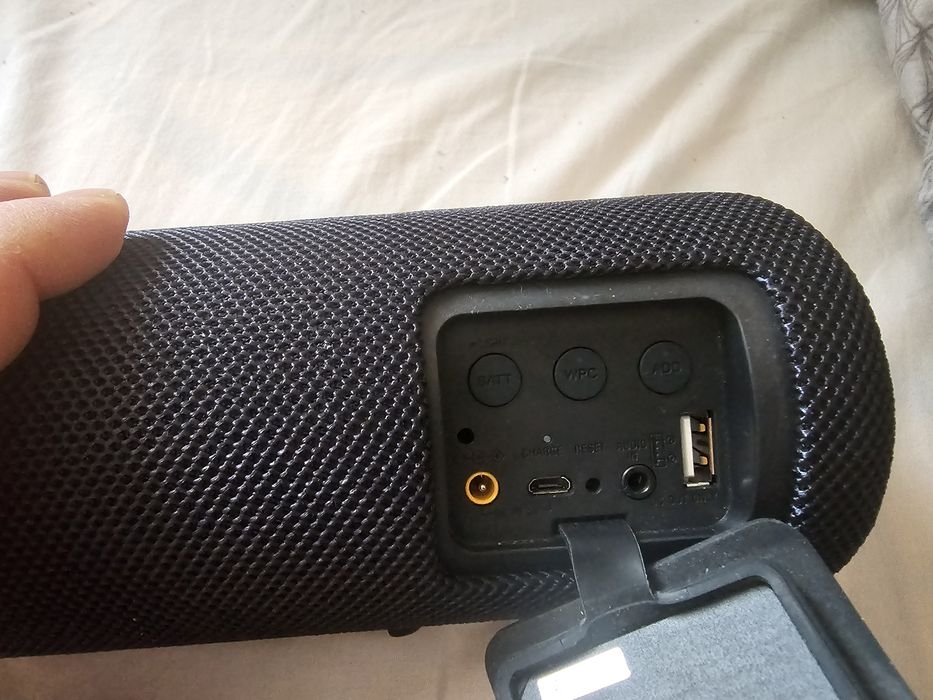 Продавам колонка Sony Srs Xb41