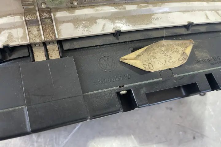 Ceasuri bord Volkswagen VW Golf 1995 1.8 MT (90 hp)