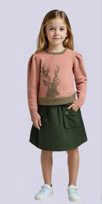 Вълнена блуза и пола за момиче