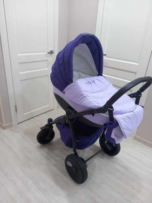 Коляска  zippy tutis 3 в 1