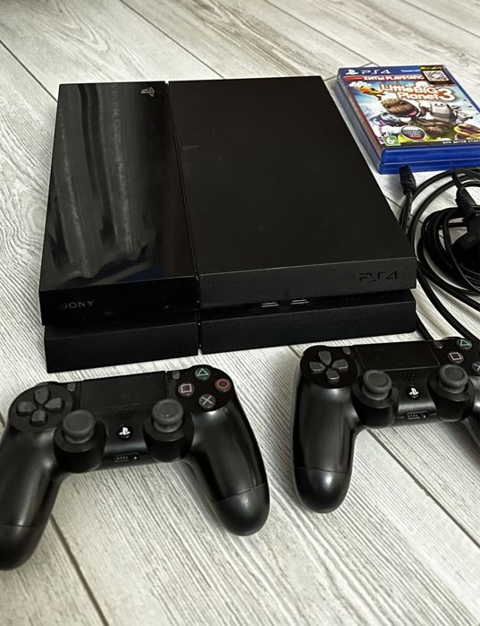 Продам ps4 fat 500gb