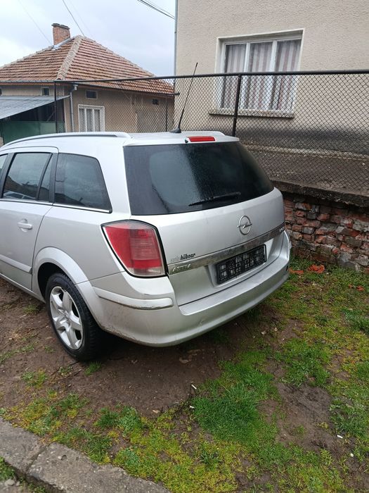 Опел Астра Х 1.9 СДТИ 120 к.с на части