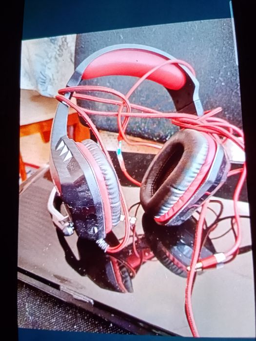 Продам наушники SVEN.