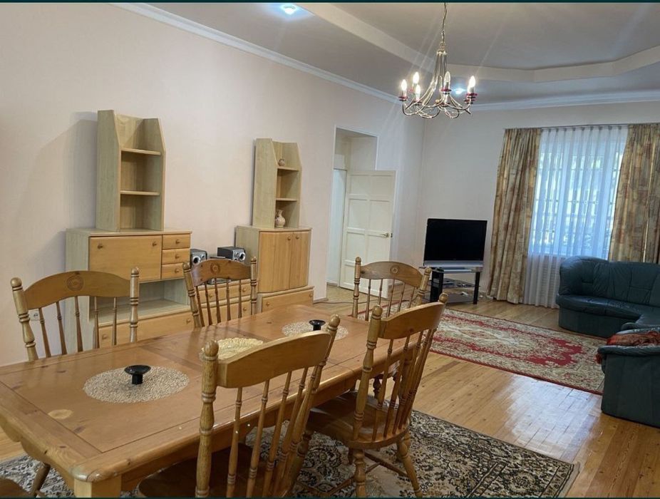 Продается дом 4.7 сотки Ракат Боши_Бассейн есть в Центре города