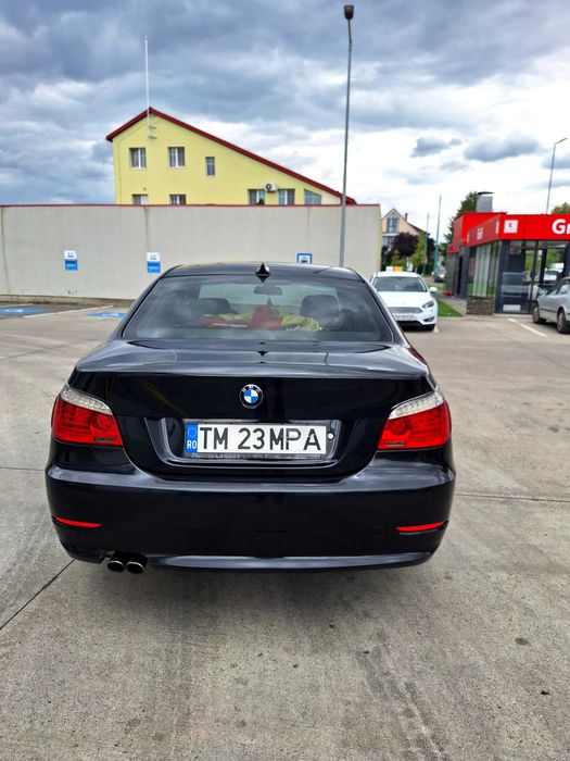 Vînd BMW 530 an 2008 luna 10. În stare bună de funcționare. Cîrlig tractabil. Soft close uși. 320.000 km. Preț 4500 negociabil