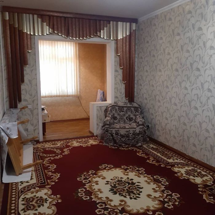 Продаётся 2 ком 8 микрорайон