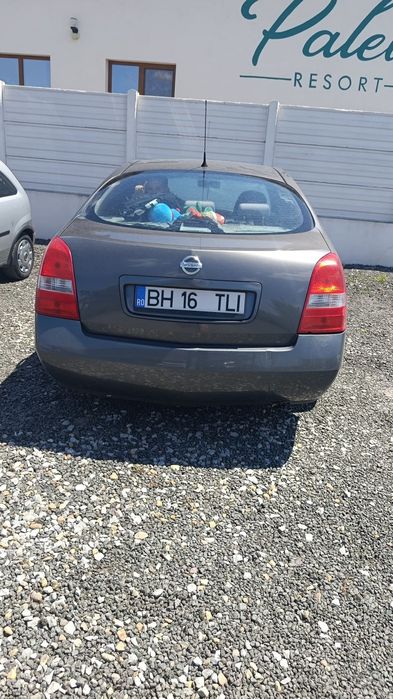 Vand  mașina Nissan