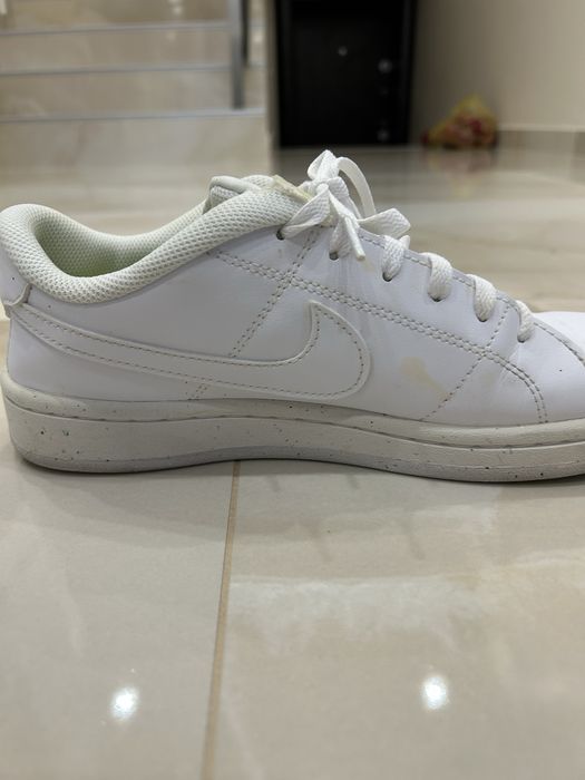 Обувки Nike Найк Бели