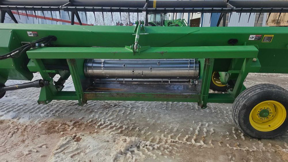 Жатка John Deere 930D