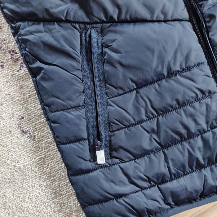 Vesta jack and Jones originals noua marime s originala