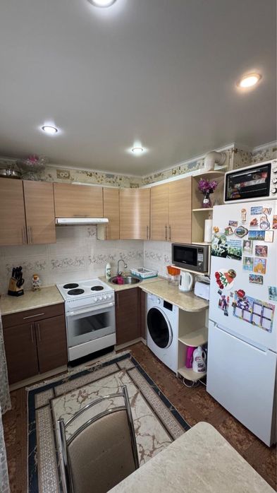 Срочно 1 ком.кв район Достык Молла