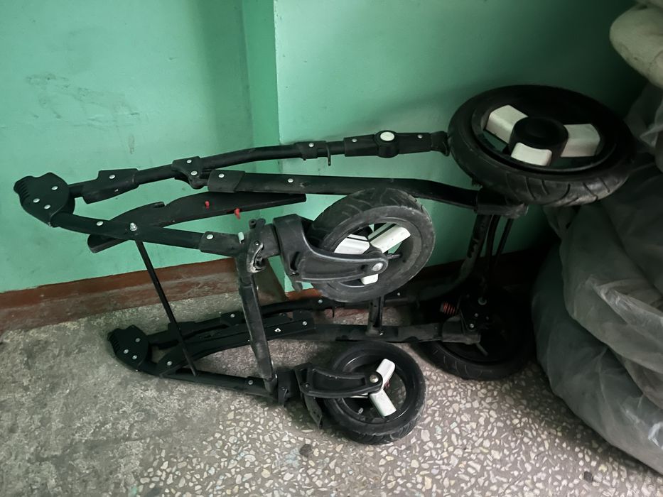 Отдам даром коляску