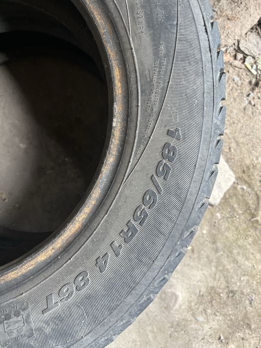 Продам 2 летние резины и 2 зимним