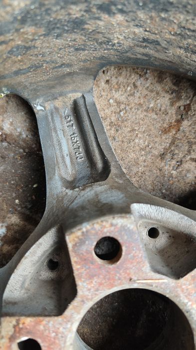 Продам диски на 5 креплений на 15