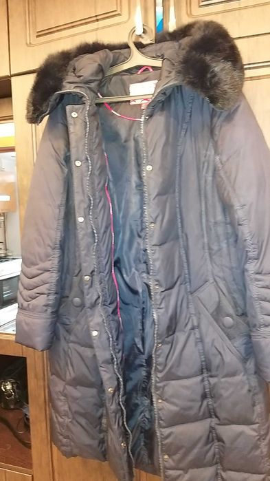 Пуховик женский, в отличном состоянии