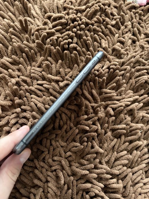 Продам iphone 11