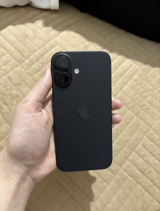 Iphone 16 на 128gb  Айфон 16