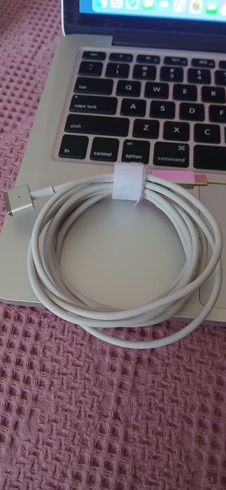 Продам MacBook Pro 2013 года в хорошем состоянии