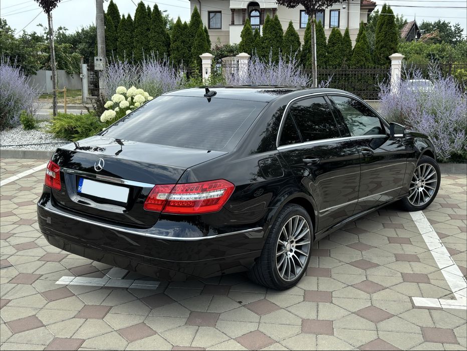 MERCEDES-BENZ E-Class 2010 — imagine 3