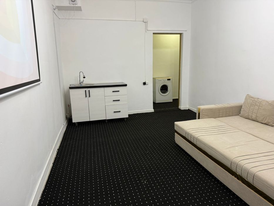 Квартира. Цокольный этаж.