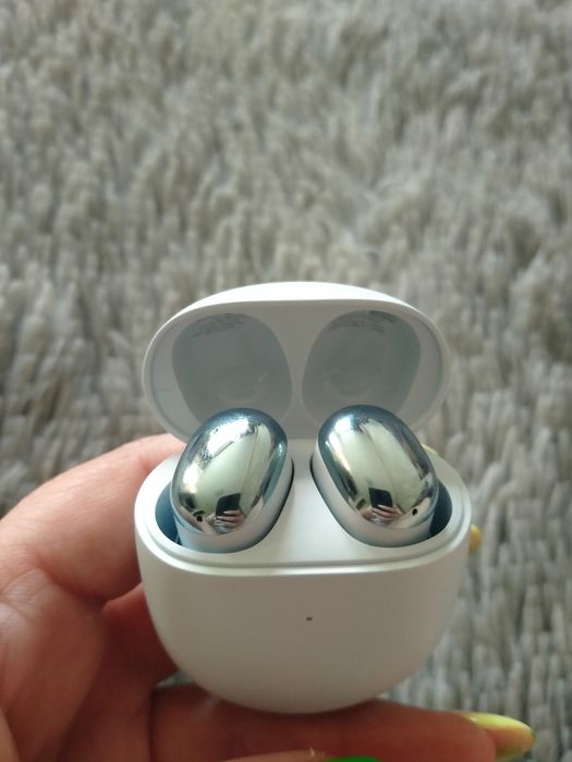 Беспроводные наушники