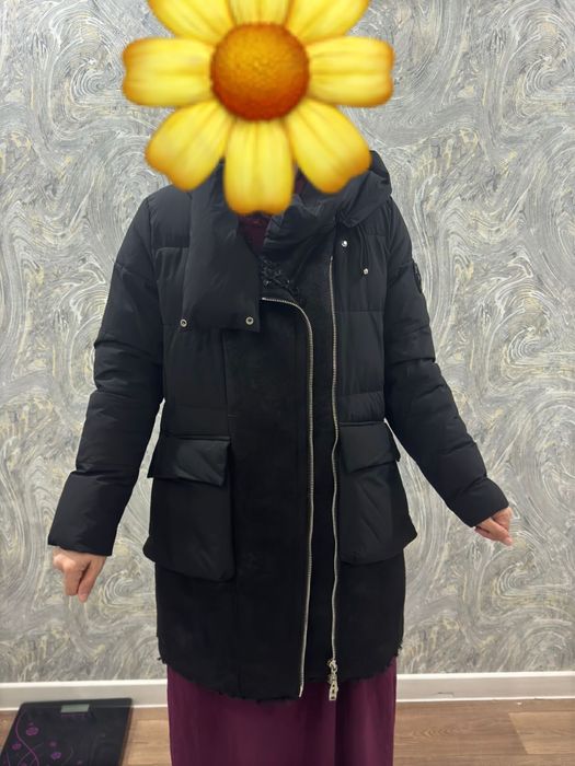 продается куртка зимняя с капюшоном