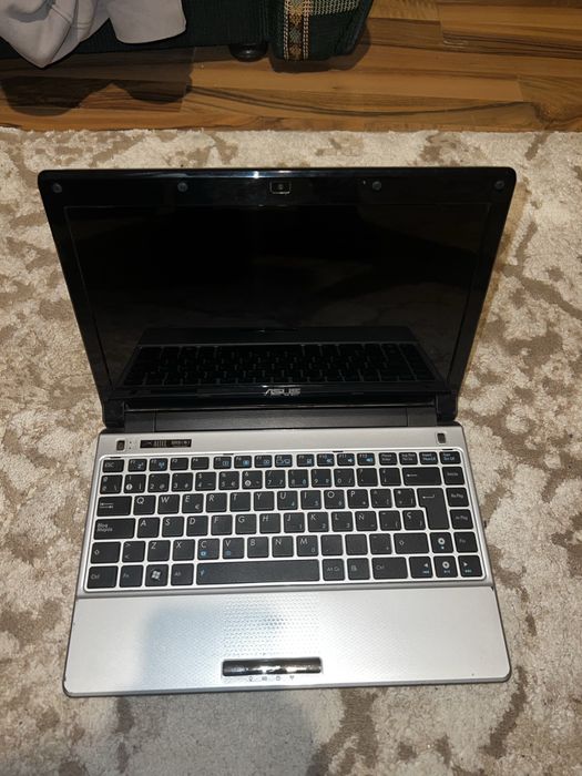 Laptop ASUS UL20A (12.1") / 256GB HDD /Baterie + Încărcător