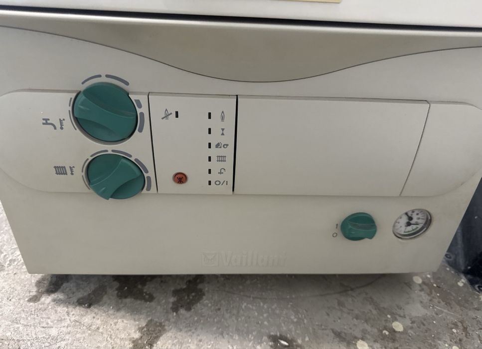 Vand Centrala termica pe gaz Vaillant 24kw in stare perfecta