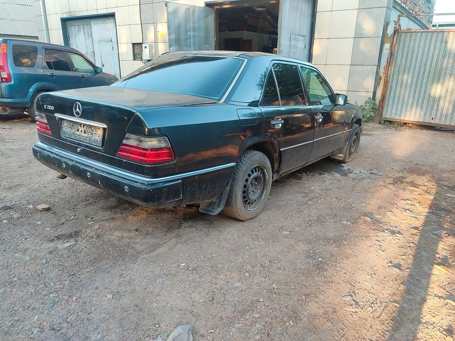 По запчастям Мерседес W124