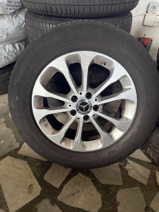 Алуминиеви джанти с летни гуми  Мерцедес GLA - 215/65 R17