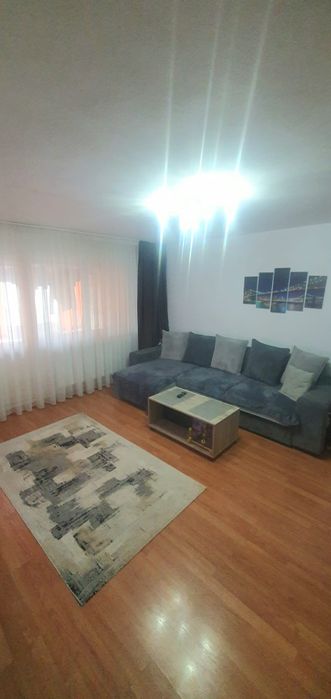 Apartament cu 2 camere, decomandat, 60mp