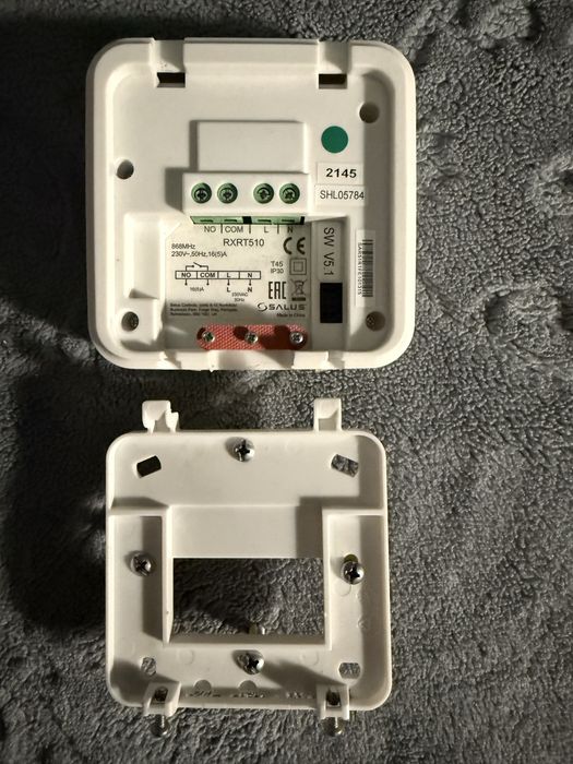 Vand termostat digital wireless Salus RT 310RF, neprogramabil